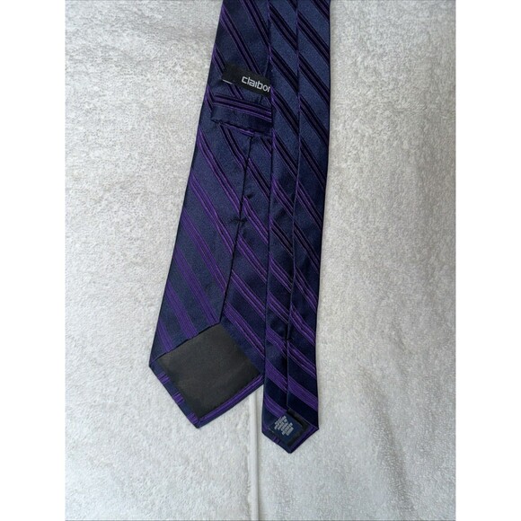 VINTAGE MENS CLAIBORNE 100% SILK NECKTIE NECKWEAR TIE- Purple Black Stripe - Picture 2 of 2